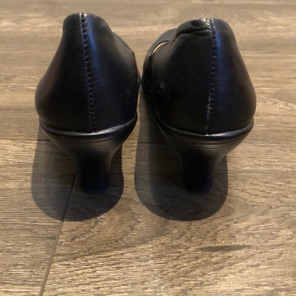 Genuine leather heels size 7 - Picture 2 of 12